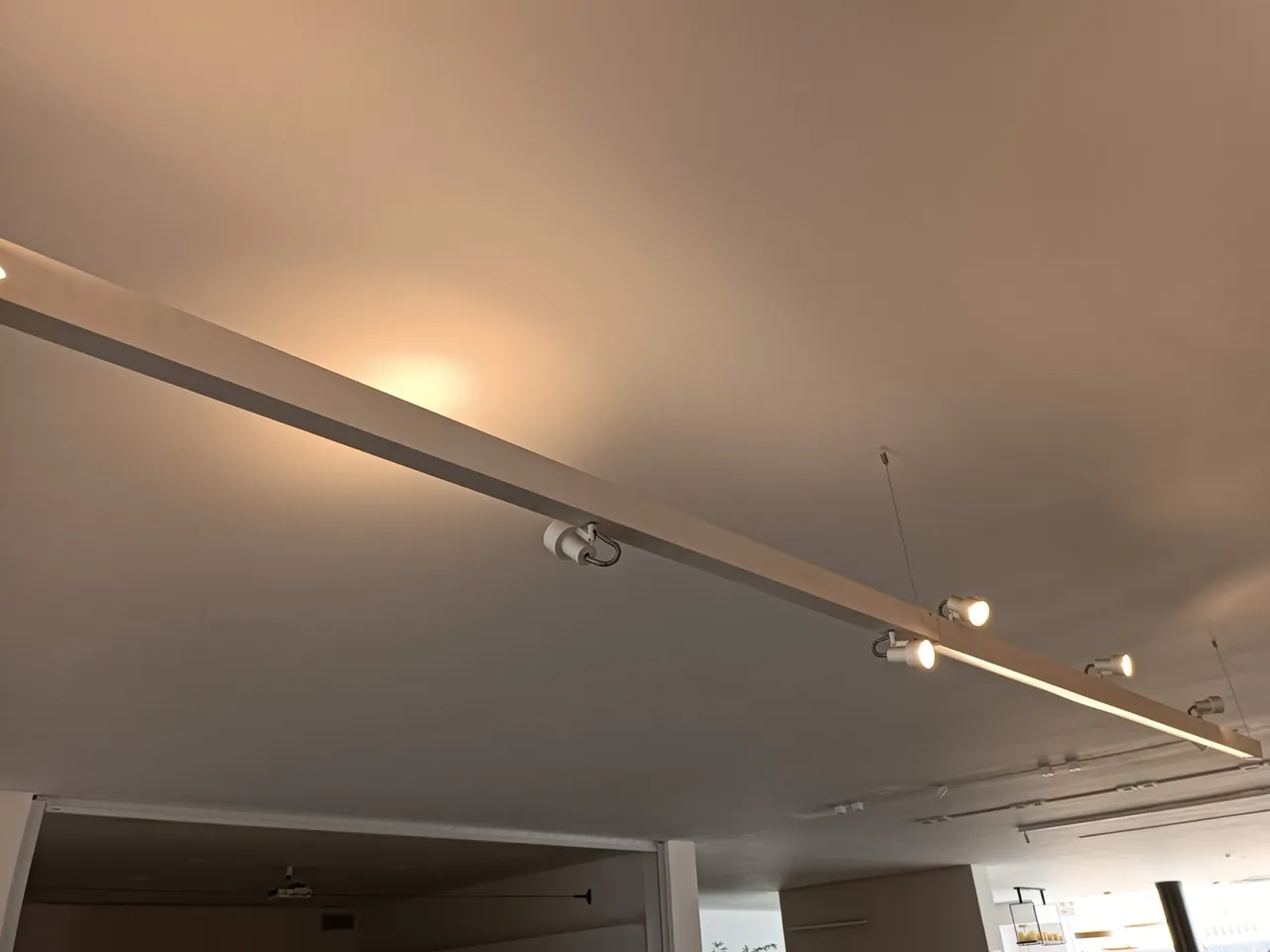 Iluminação Moderna para Ambientes Sofisticados