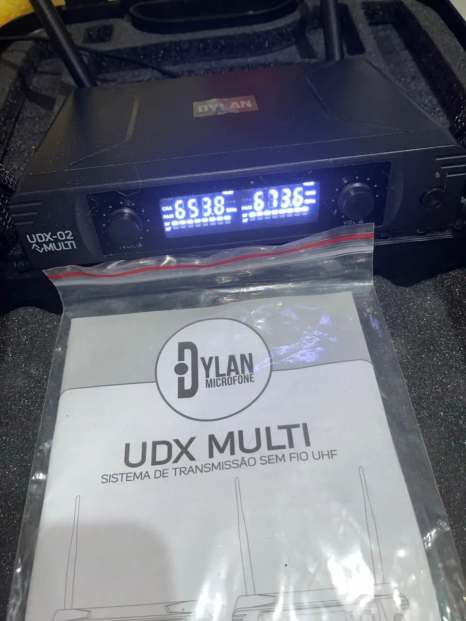 Jogo de microfone profissional  sem fio DYLAN - Foto 2