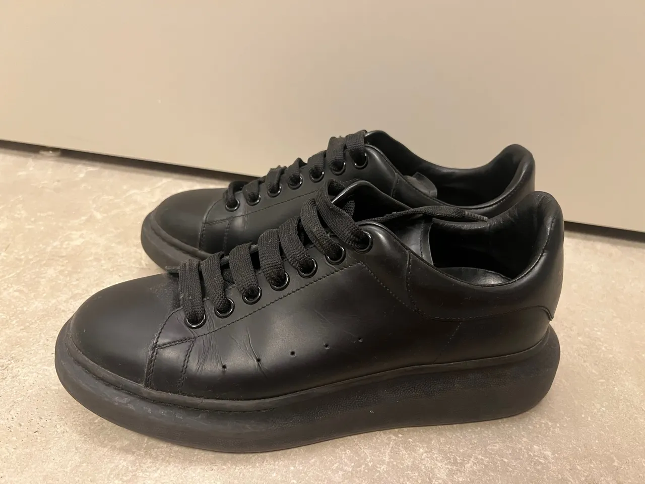 Tênis Alexander McQueen Preto Original