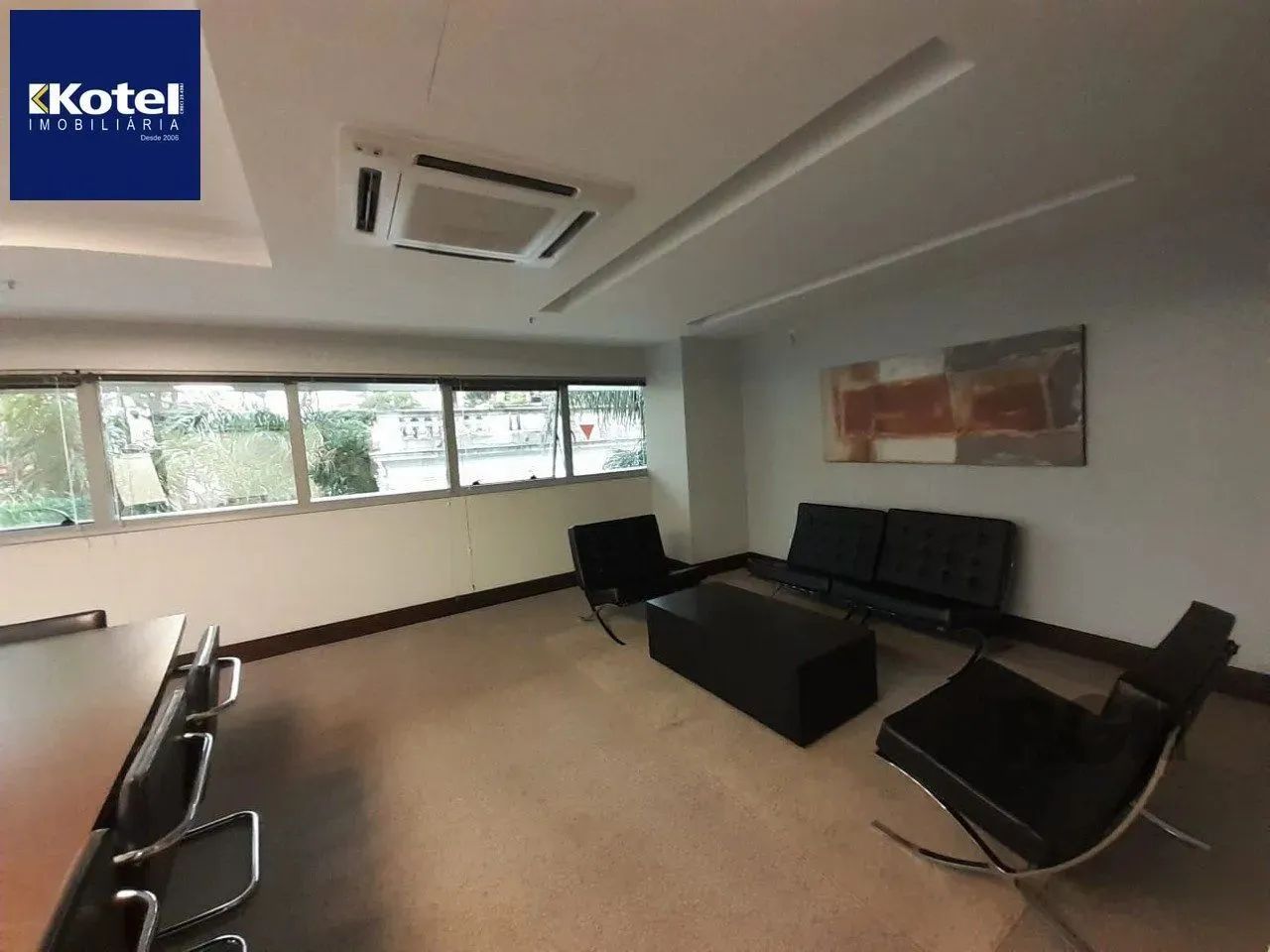 Sala Comercial para locação no Menino Deus, com 01 vaga de garagem coberta - Foto 2