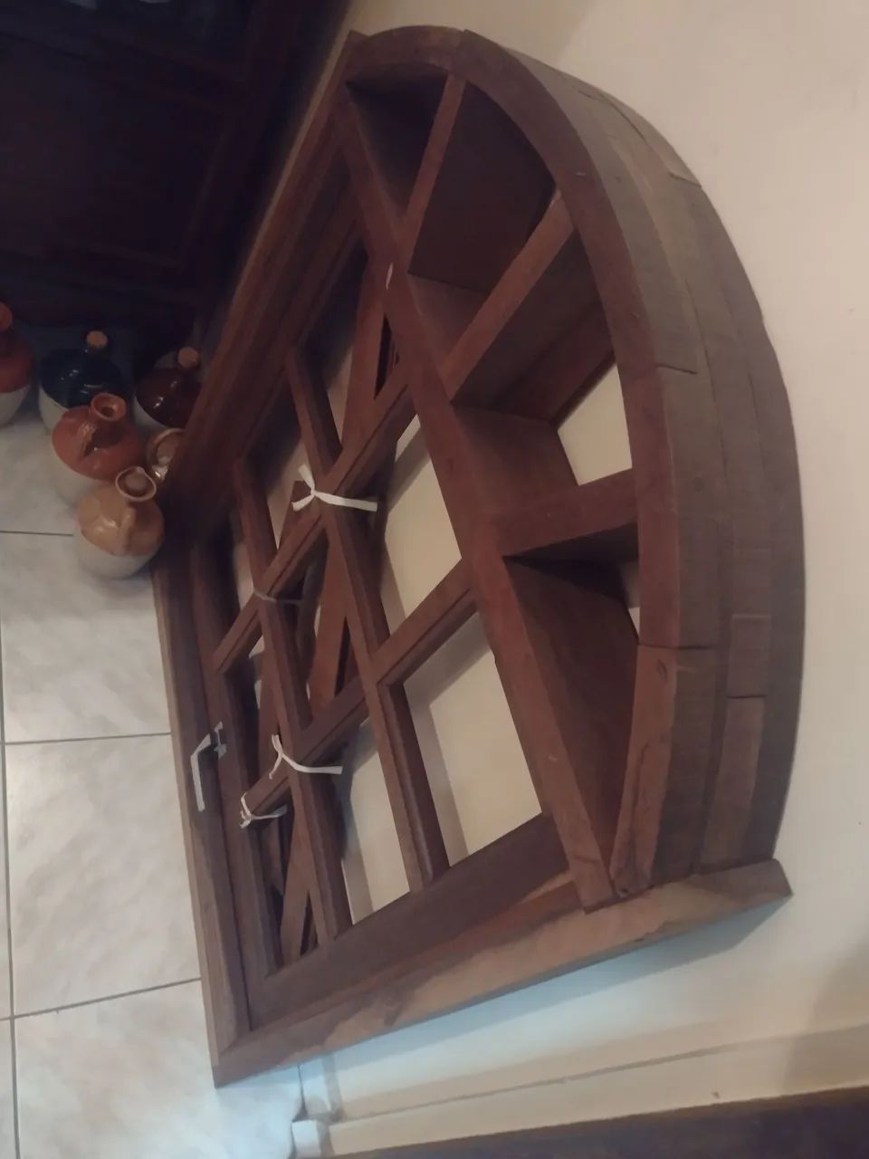 Vitro janela basculante completo em Imbuia nobre completo com metais