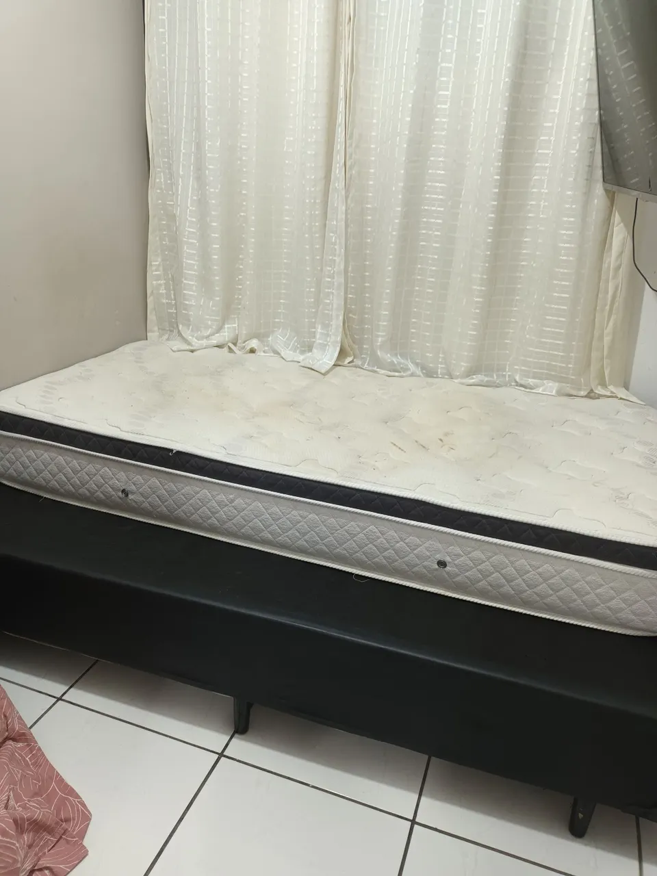 Cama Box Casal Confortável e Resistente