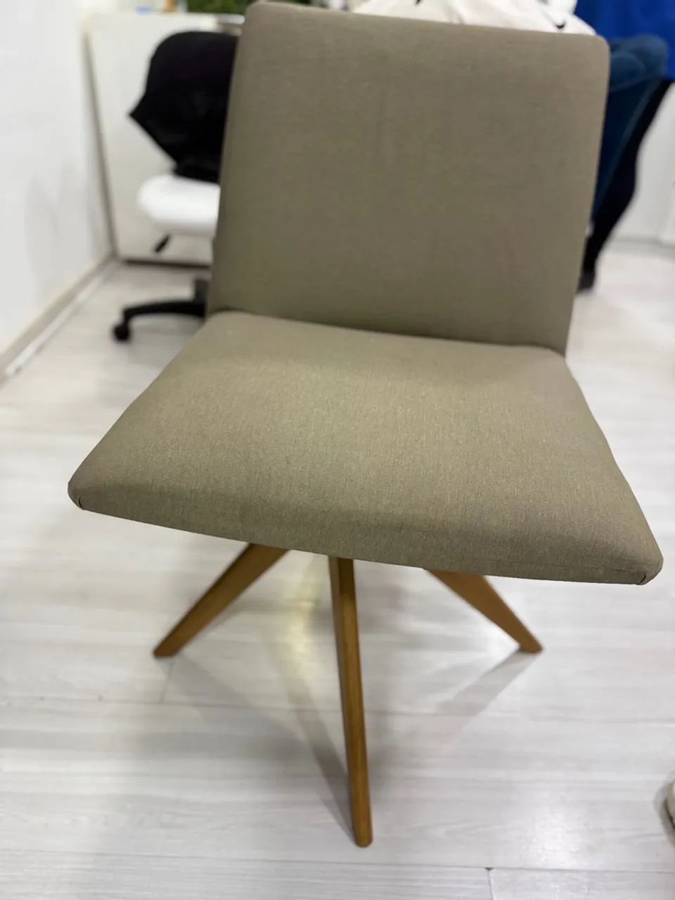 Mesa em l de manicure  e poltrona  - Foto 5