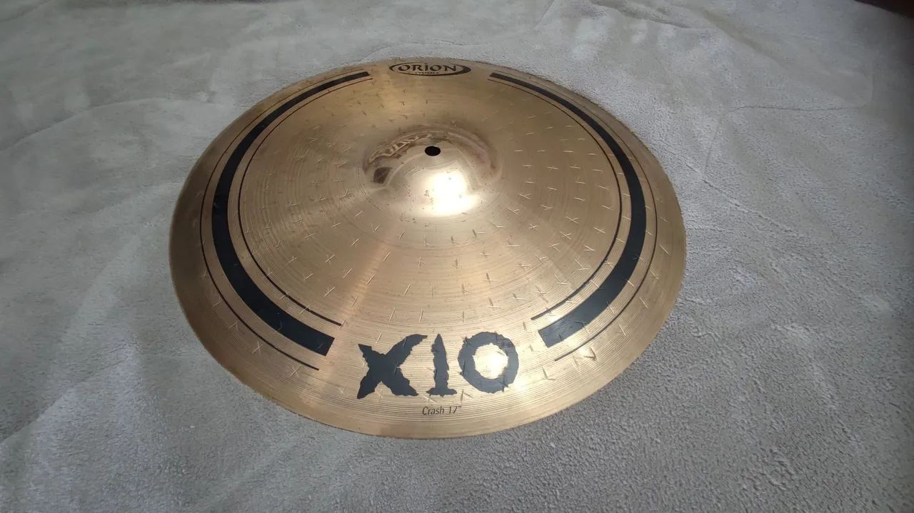 Prato crash Orion x10 17' - Instrumentos musicais - Vila Eunice