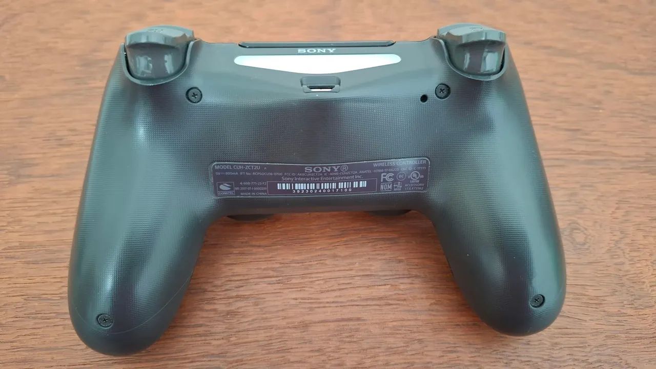 Controle DualShock 4 Preto - PS4 - Foto 3