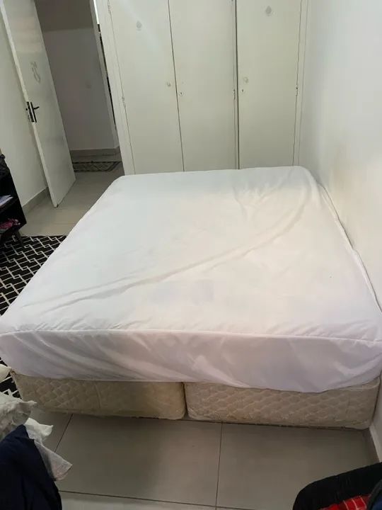 Cama Box Queen Size da SIMMONS