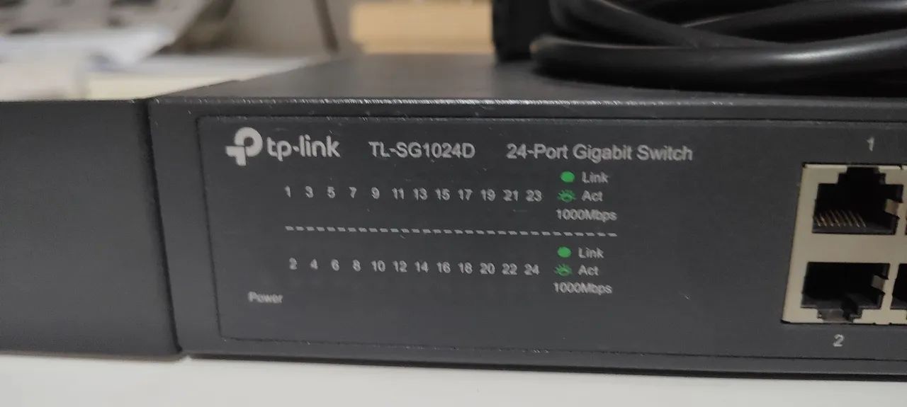 Switch TP-Link TL-SG1024D - Foto 2
