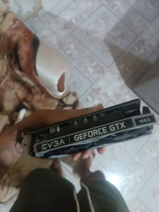 Pc gamer i7700t + 1660 + 8gb ram