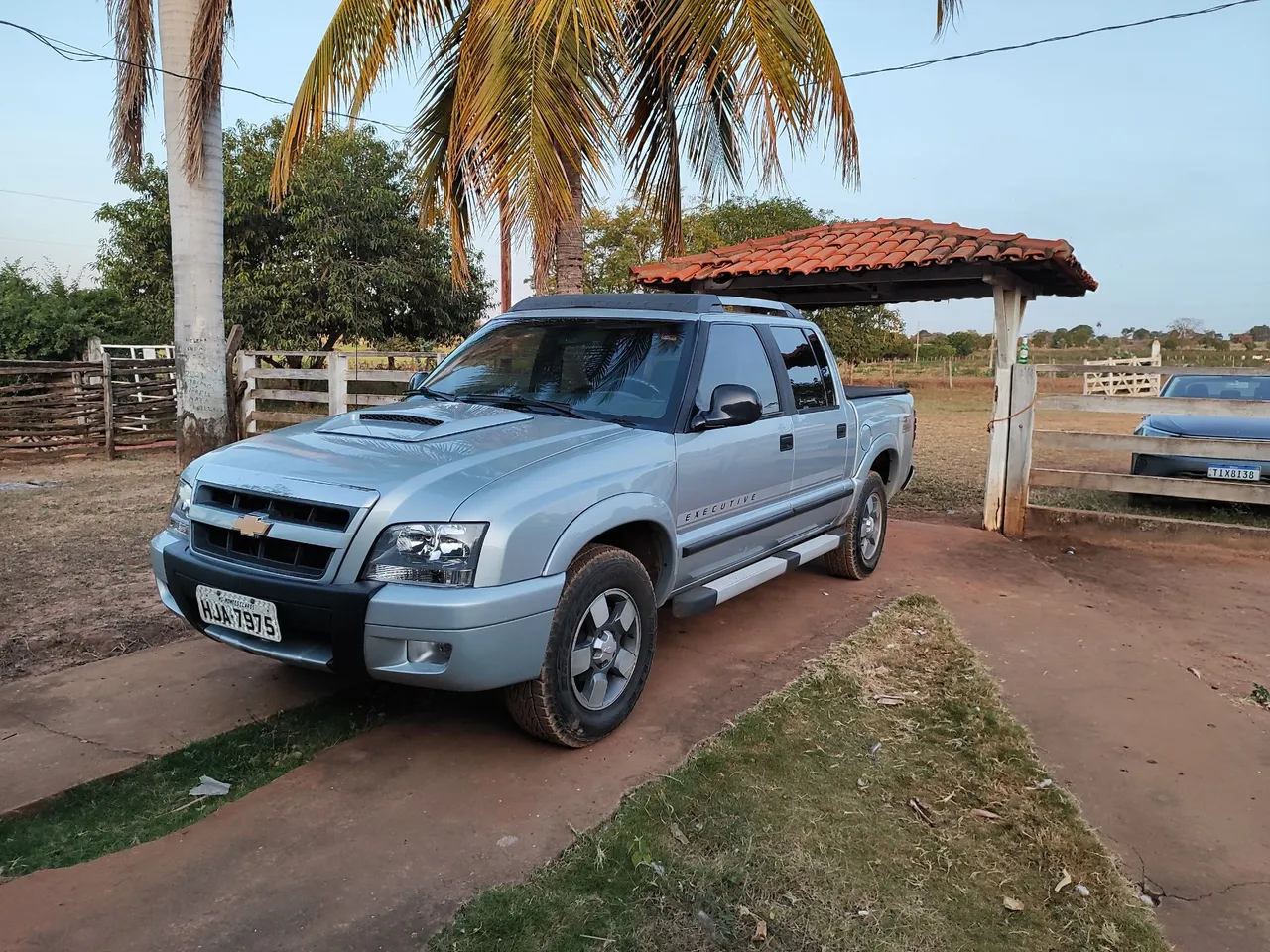 GM/S10 EXECUTIVE DIESEL CAMINHONETE C.DUPLA