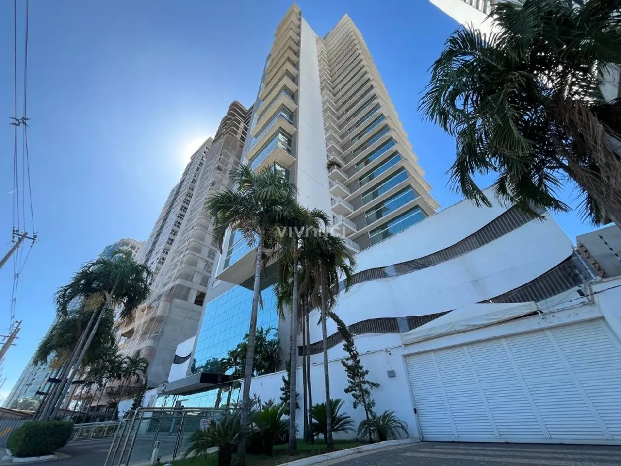Apartamento de Alto Padrão para Alugar na Orla 14