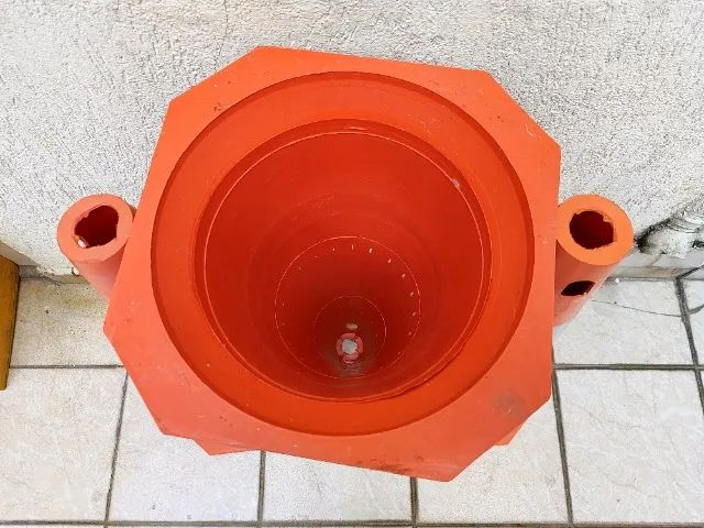 Cone de Sinalização Laranja e Branco com Refletor - Alto - Foto 2