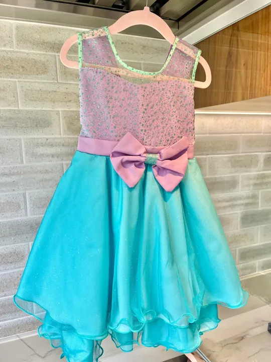 Fantasia sereia com tule e glitter