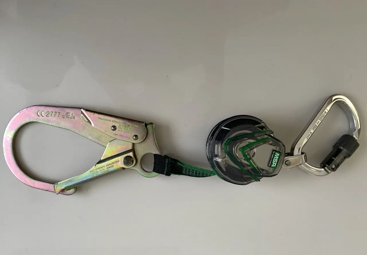 Trava Quedas Retrátil MSA V-Tec PFL