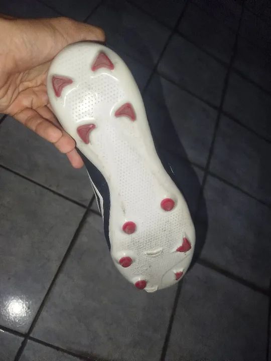 Chuteiras de Futebol Umbro - Tamanho 42   - Foto 3