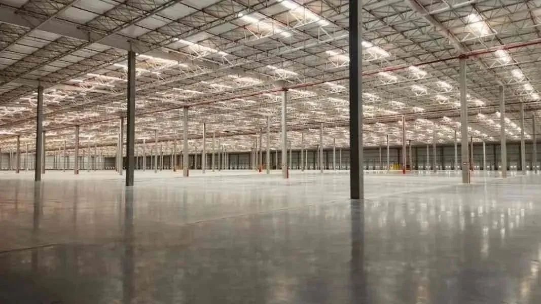 Ótimo galpão para locação com exelente espaço de 3.377,38m², na BR 153 KM 20, Fazenda Sant - Foto 6