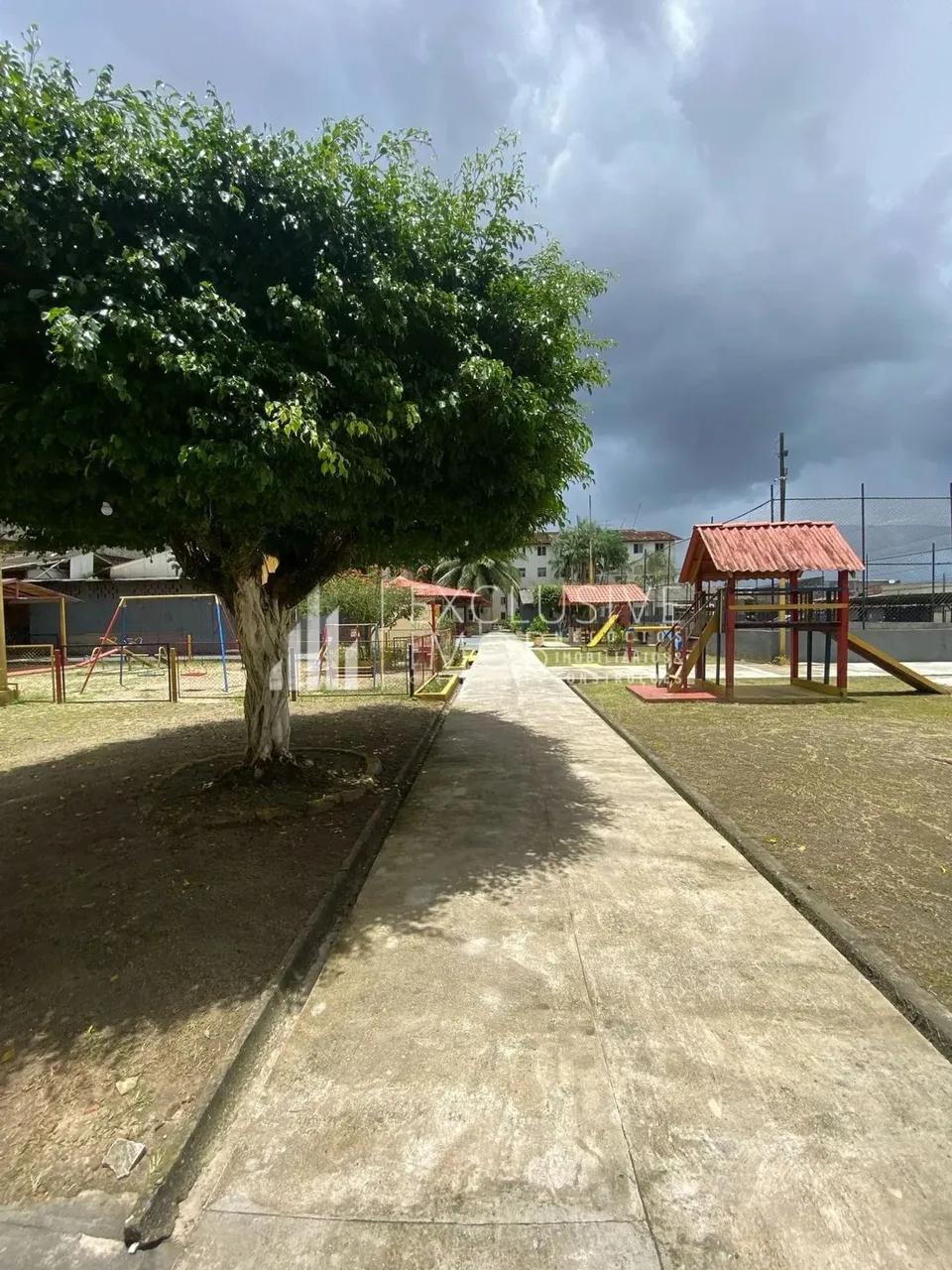 BELO APARTAMENTO A VENDA NO SOL POENTE