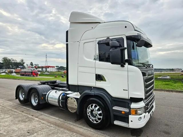 Scania R440 6x2 Highline Ano 18 Teto Alto Automático Ar Condicionado Digital Top de linha