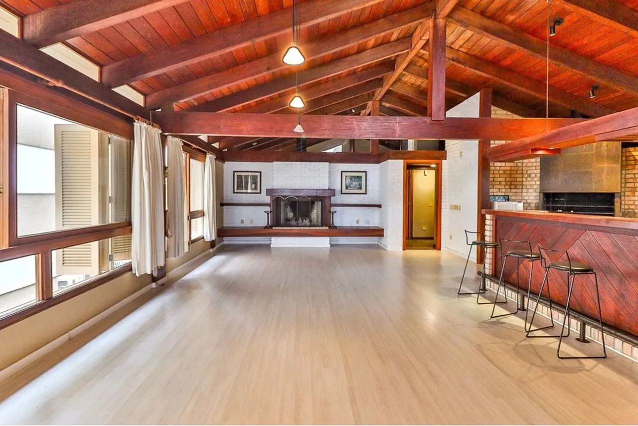 Cobertura Duplex com 341 metros 4 quartos 2 vagas no bairro Petrópolis - Porto Alegre - RS