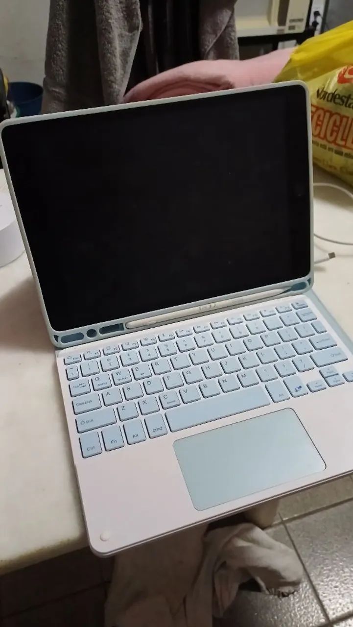 IPAD 9° GERAÇÃO + capa e teclado - Foto 4