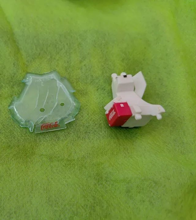 KUMA Collection Coca Cola  mini boneco mini boneco mascote limitado japonês  - Foto 4