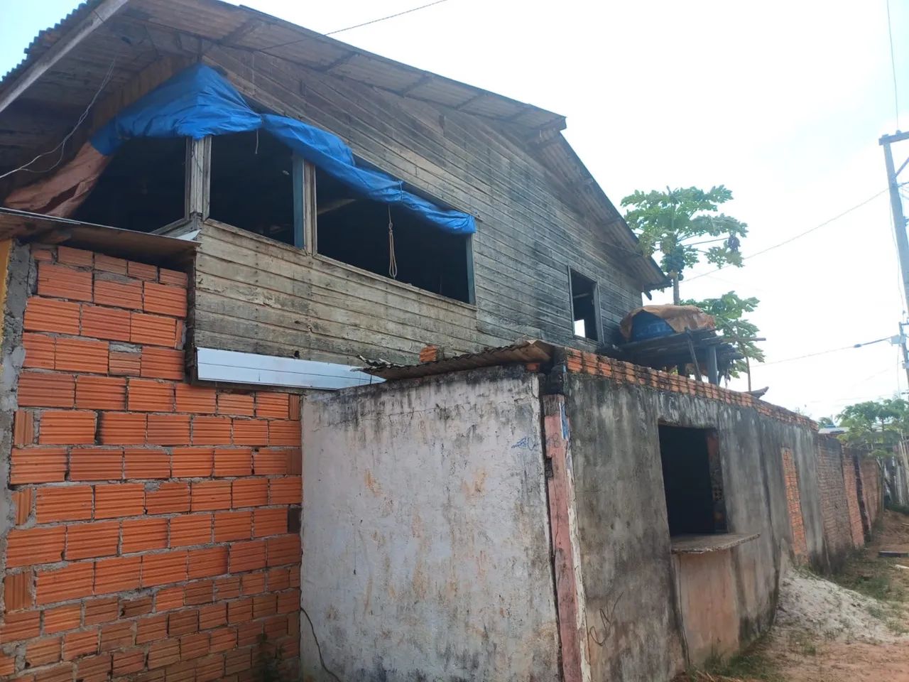 Foto - Santana - Comercial