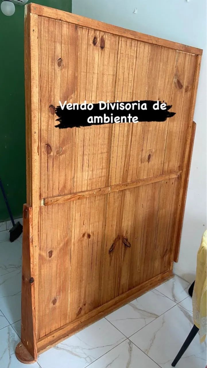 Divisória de ambiente em madeira
