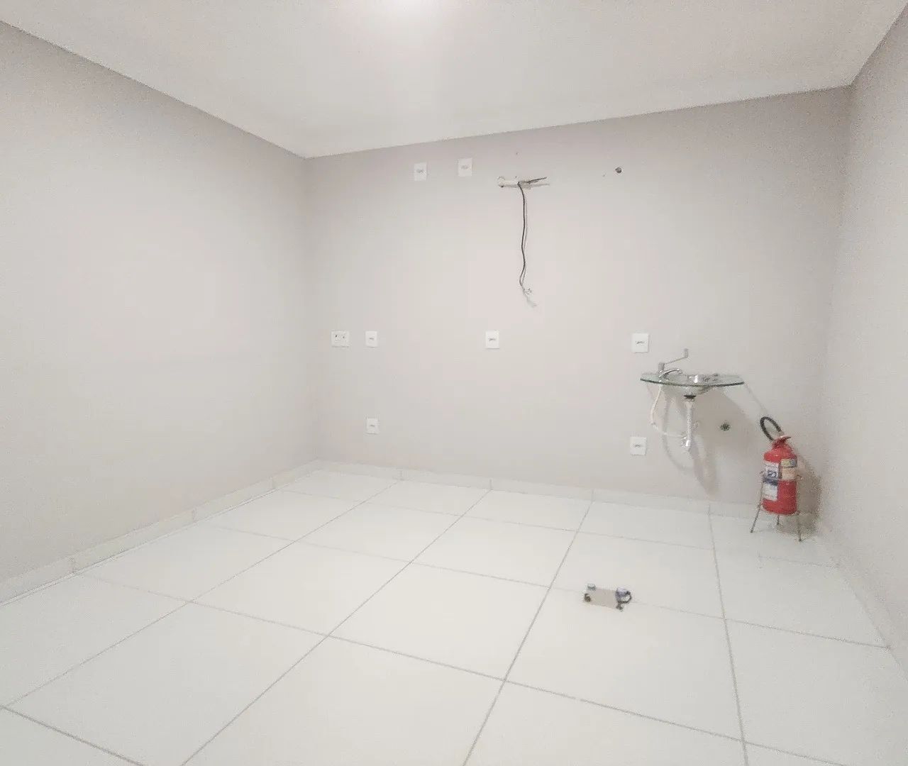 Conjunto de 06 salas no 2º andar em predio de bom padrão - Foto 7