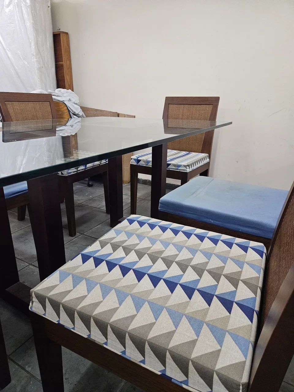 Mesa de 6 lugares otimo estado64861558334339123