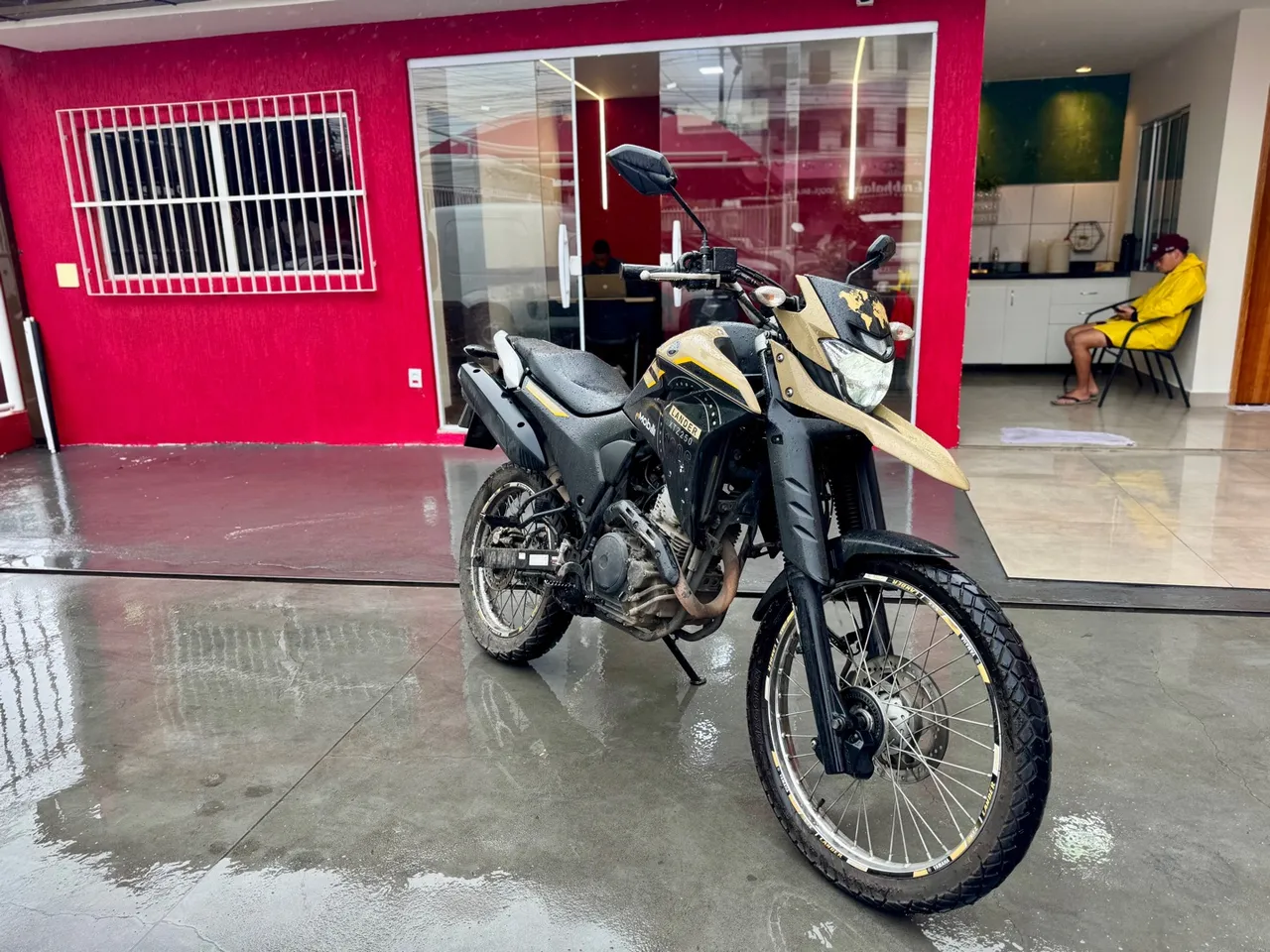 XTZ250 Lander 2023