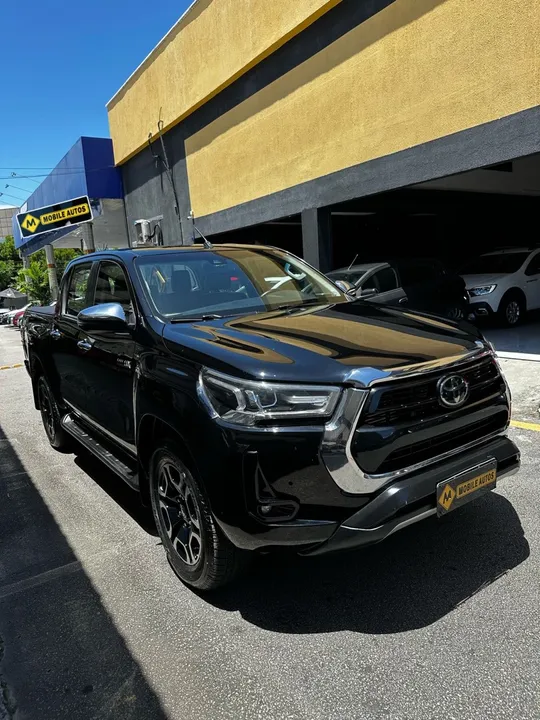 TOYOTA HILUX 2.8 D-4D TURBO DIESEL CD SRX 4X4 AUTOMÁTICO 2021
