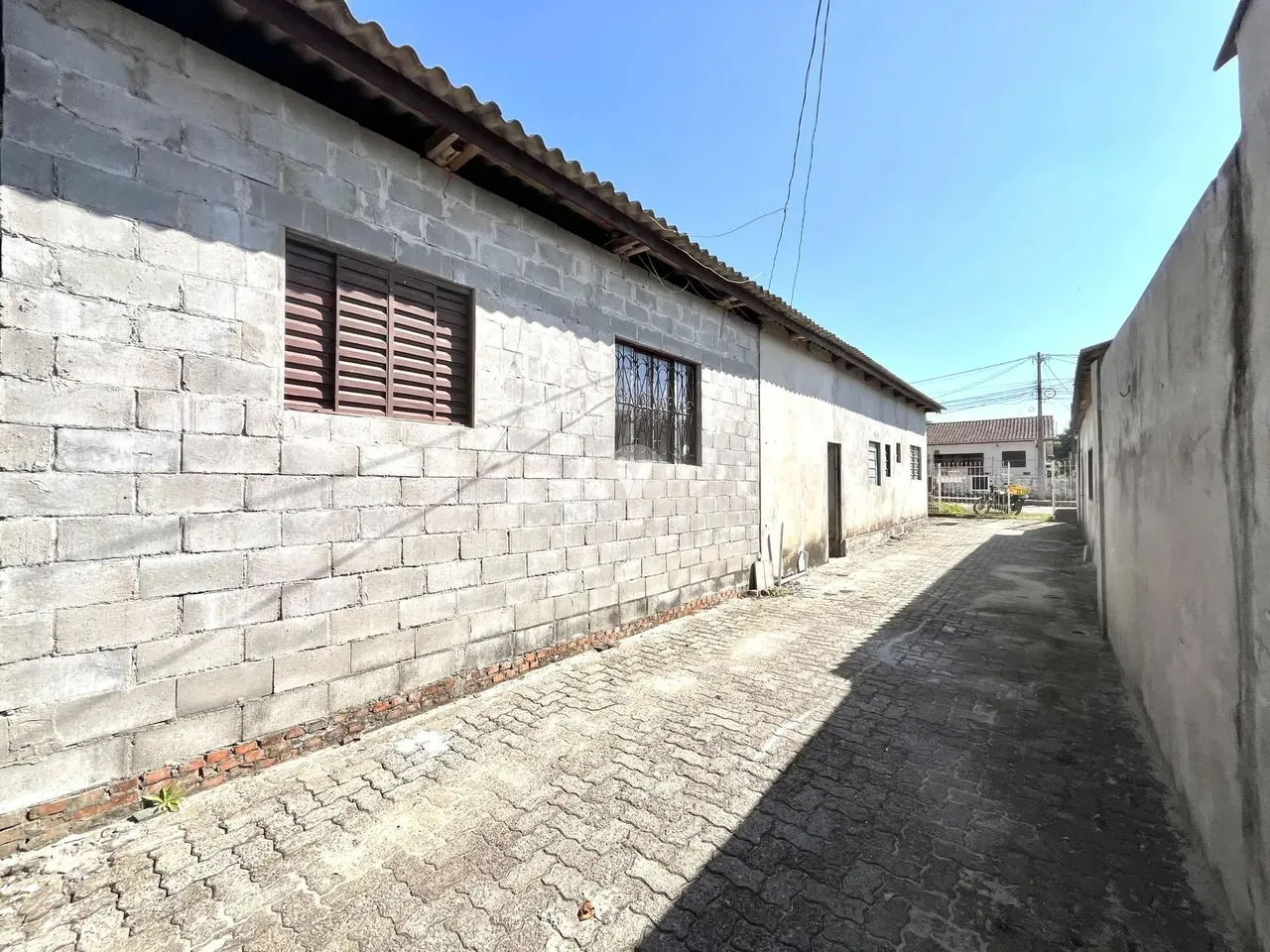 Casal para locação no Bairro Parque Pinheiro