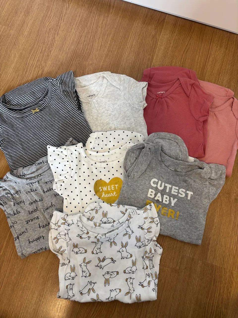 Kit Body Carters 9m + 1 romper
