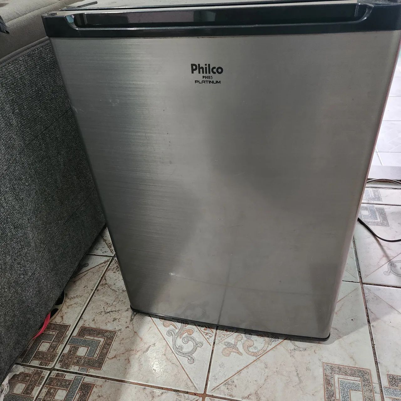 Frigobar philco preto 