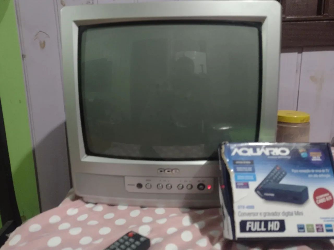 Tv de tubo CCE 14 polegadas com conversor de brinde  - Foto 4