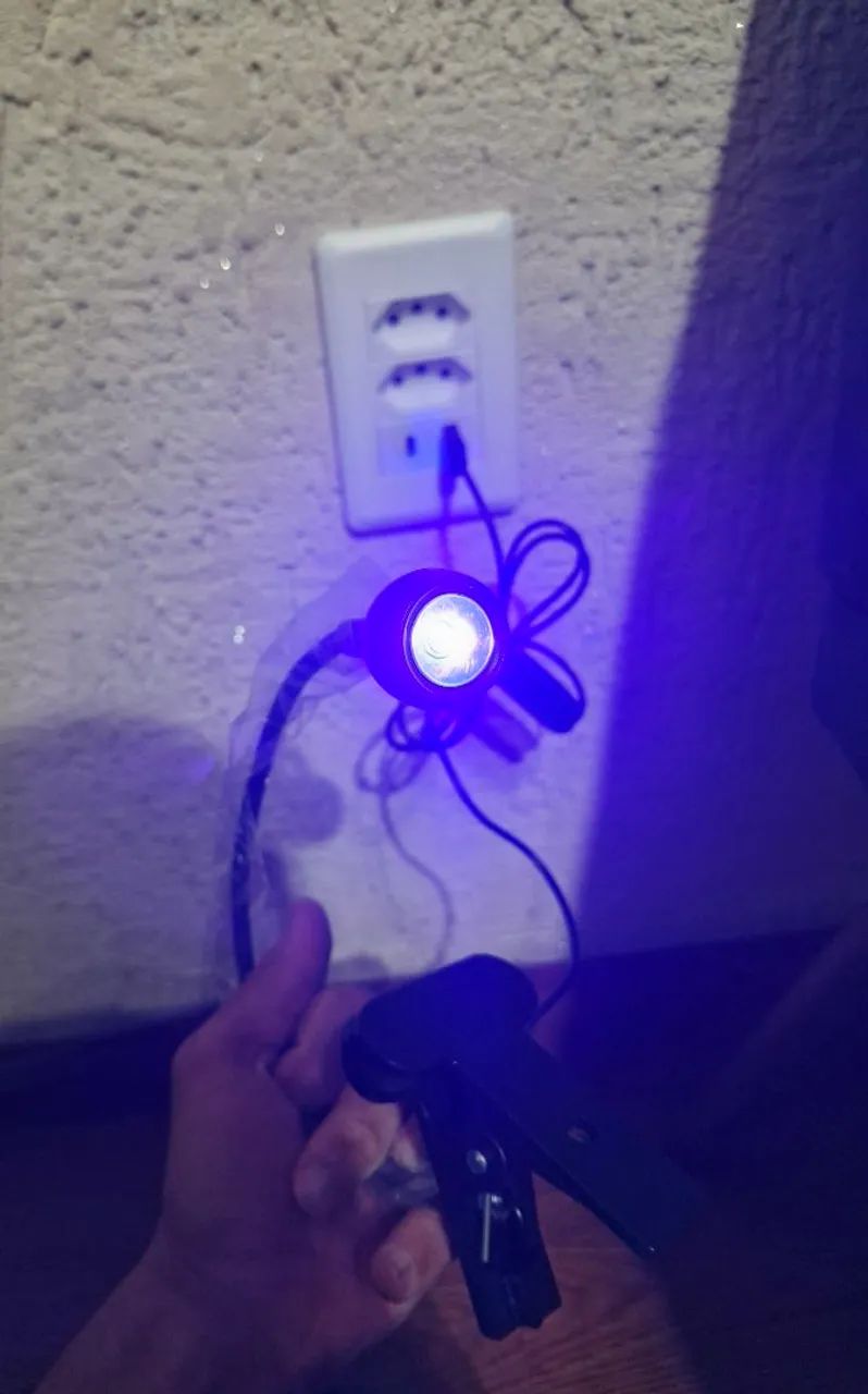 mini cabine / lâmpada LED UV com clipe para mesa - Foto 3