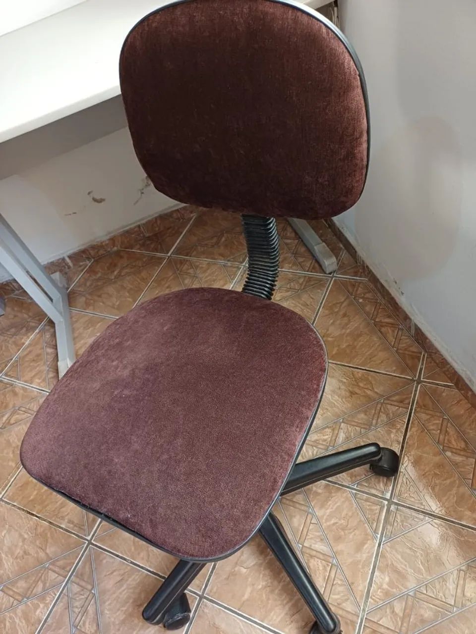 Cadeira de escritório giratória 