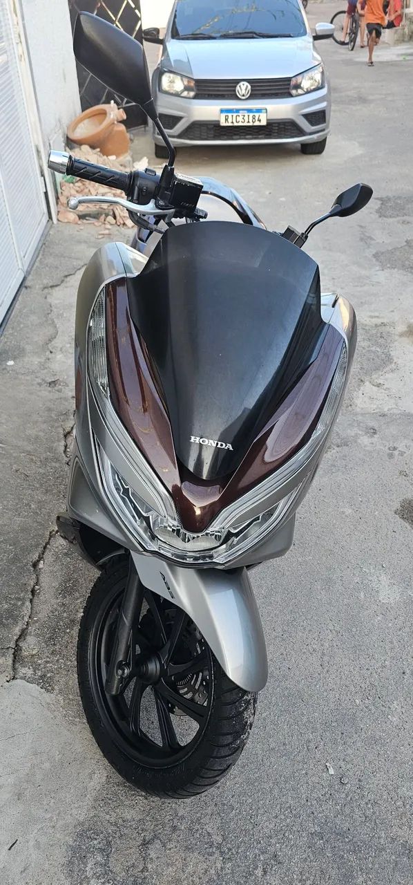 PCX DLX 