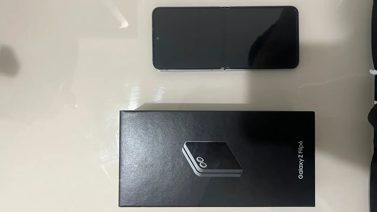 Z FLIP6 256gb - Ler anúncio 