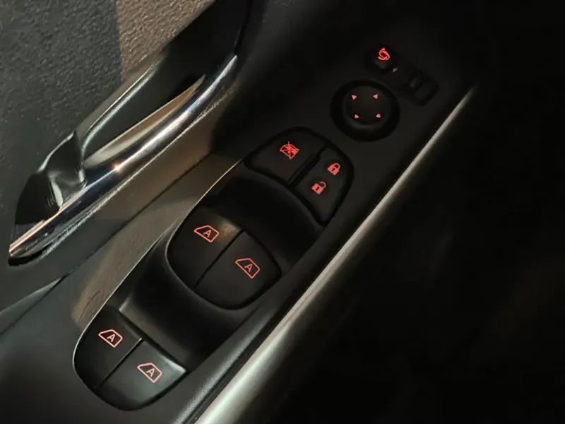 Nissan Kicks Exclusive 1.6 16V Flex Aut., foto 12 de 19