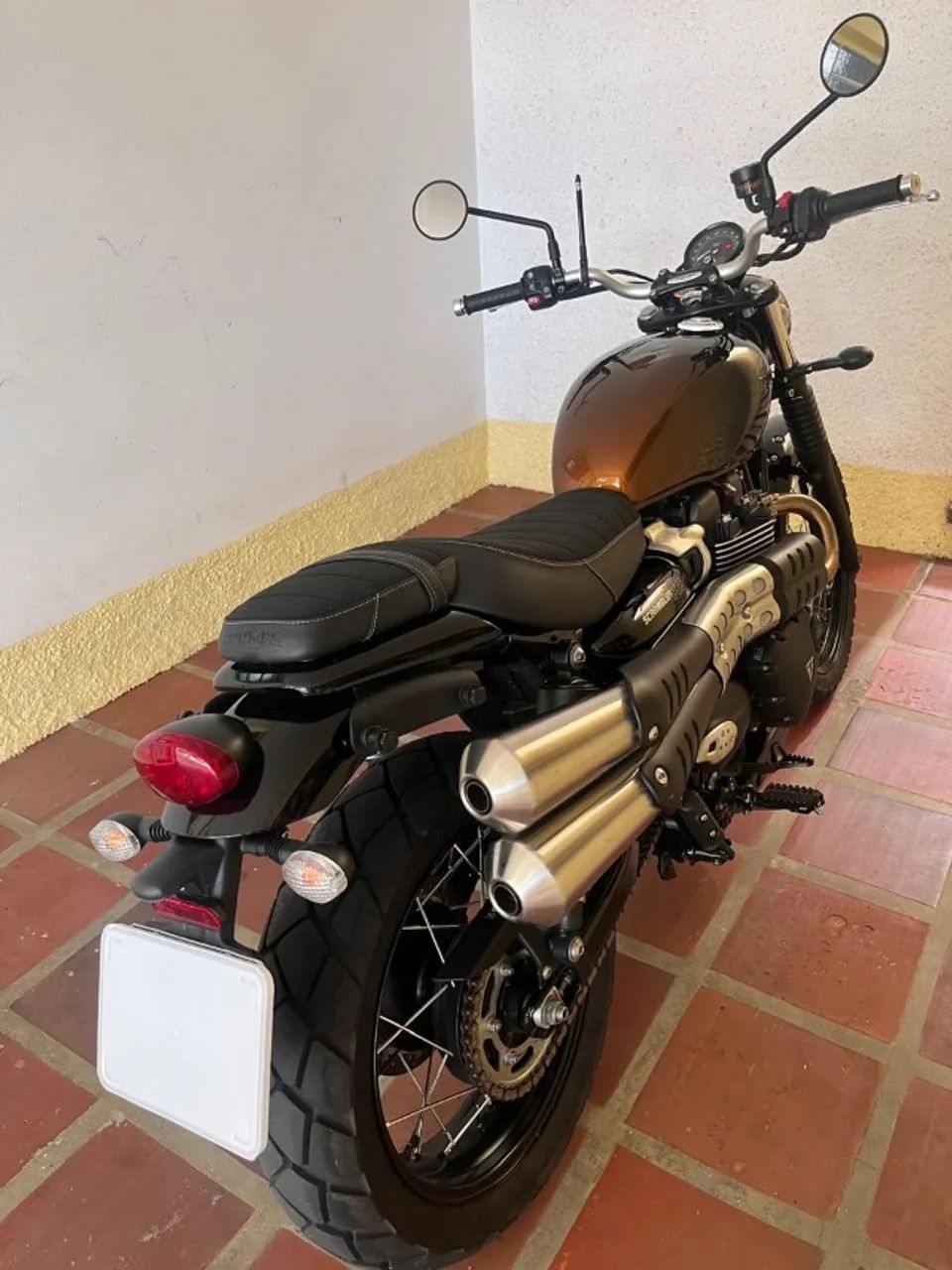 Scrambler 900 Stealth Edition 24/24 - Foto 2