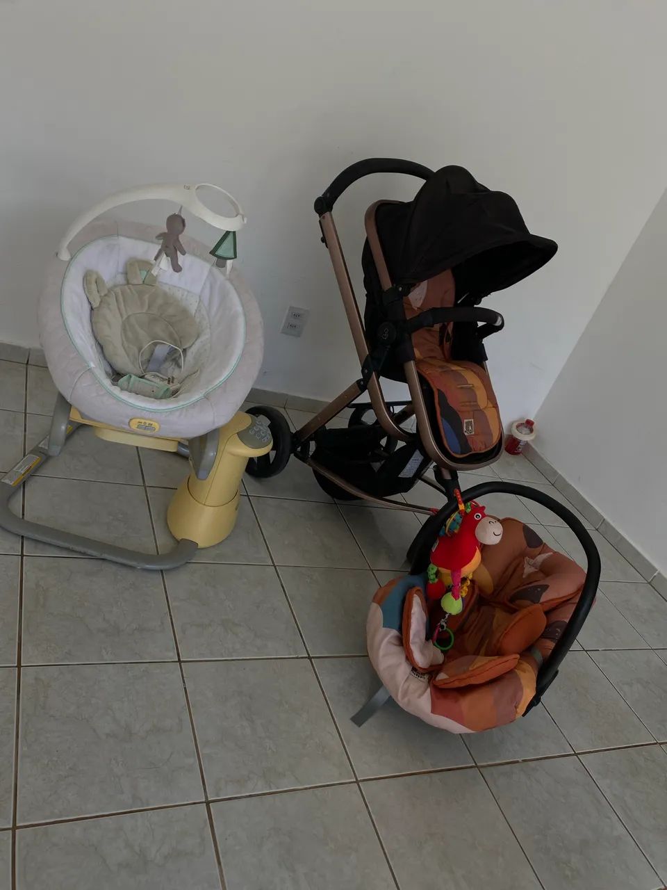 Carrinho e bebê conforto 3 em 1 galzerano - Foto 3