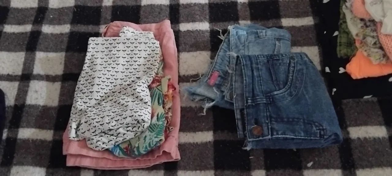 TROCO roupas e tênis por algo do meu interesse - Foto 3