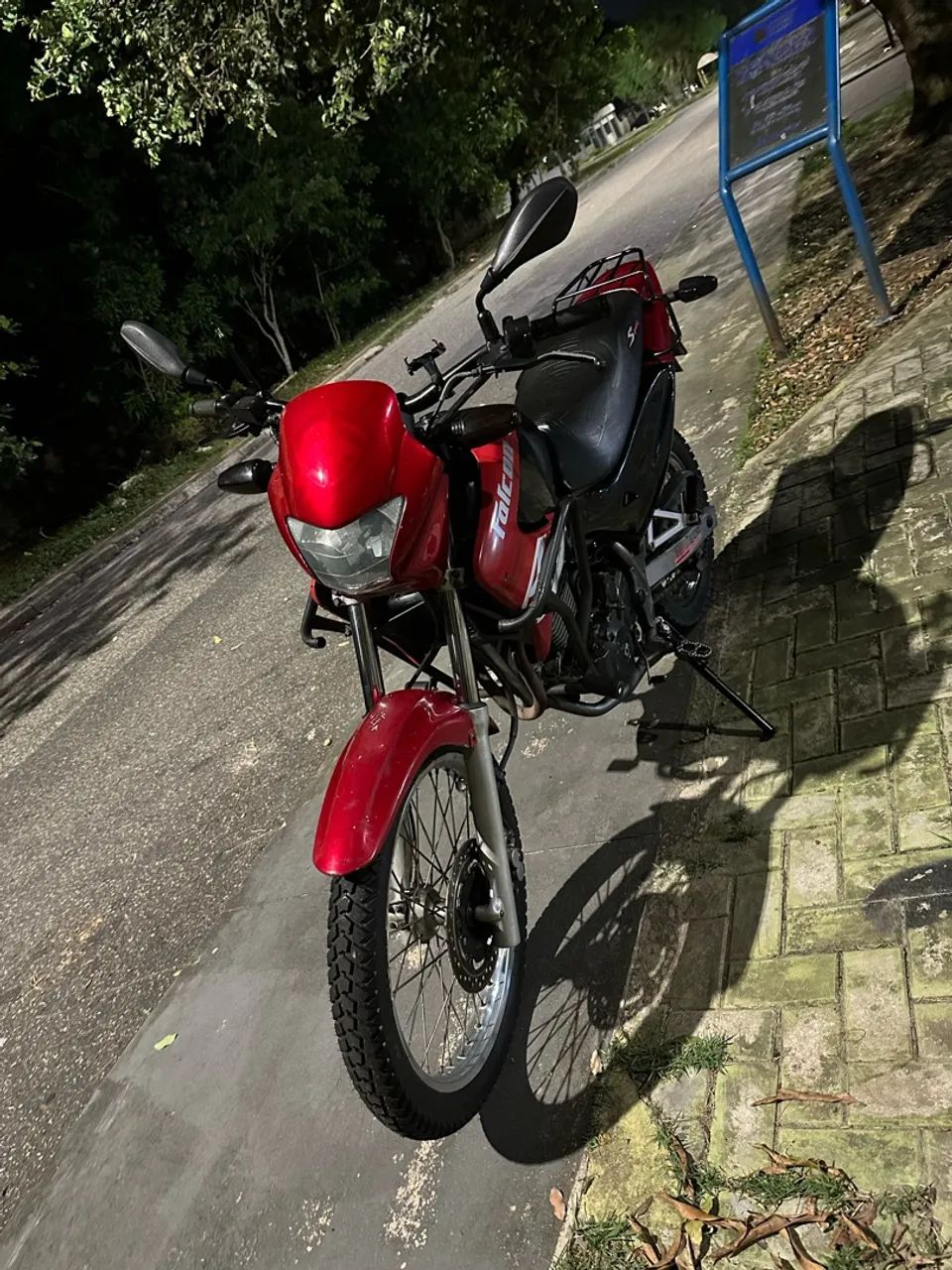 NX 400 Falcon  - Foto 2