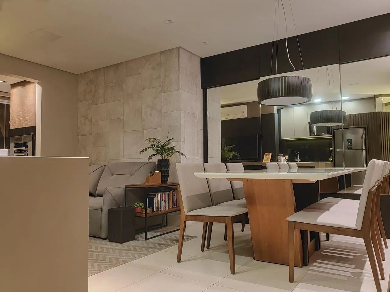 Apartamento com 2 Quartos (1 Suíte) Próximo à Praça Nereu Ramos - Foto 2