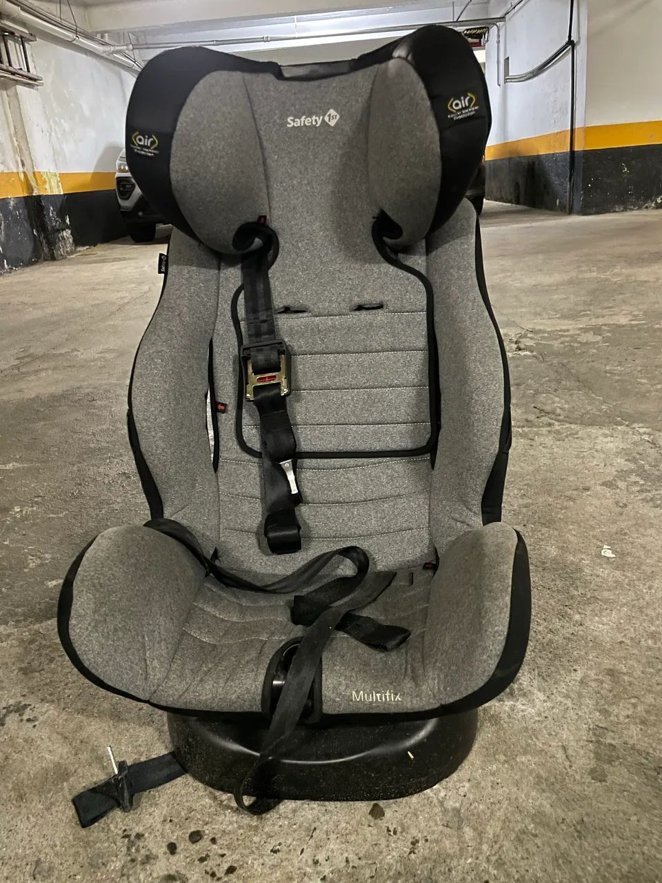 Cadeirinha Safety 1st multifix 0 a 36kg