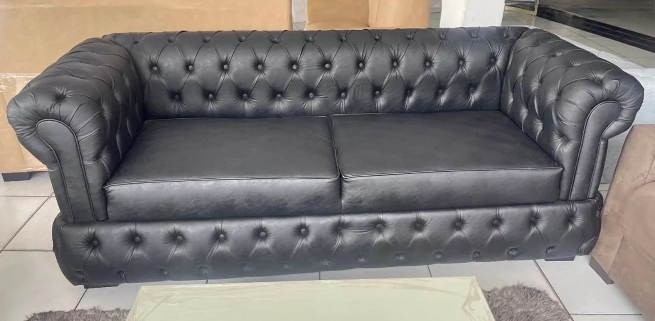 Sofá chesterfiel em Corano