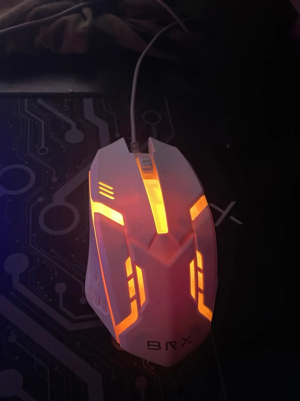 Mouse BRX com iluminação RGB 