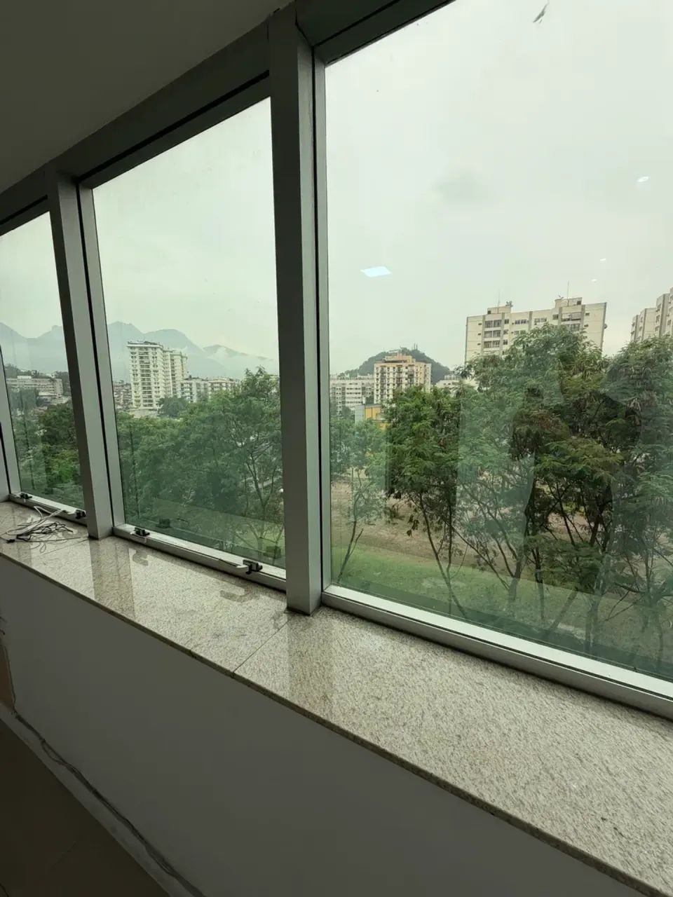 CONJUNTO SALA COMERCIAL - ATE 4 SALAS - Foto 4