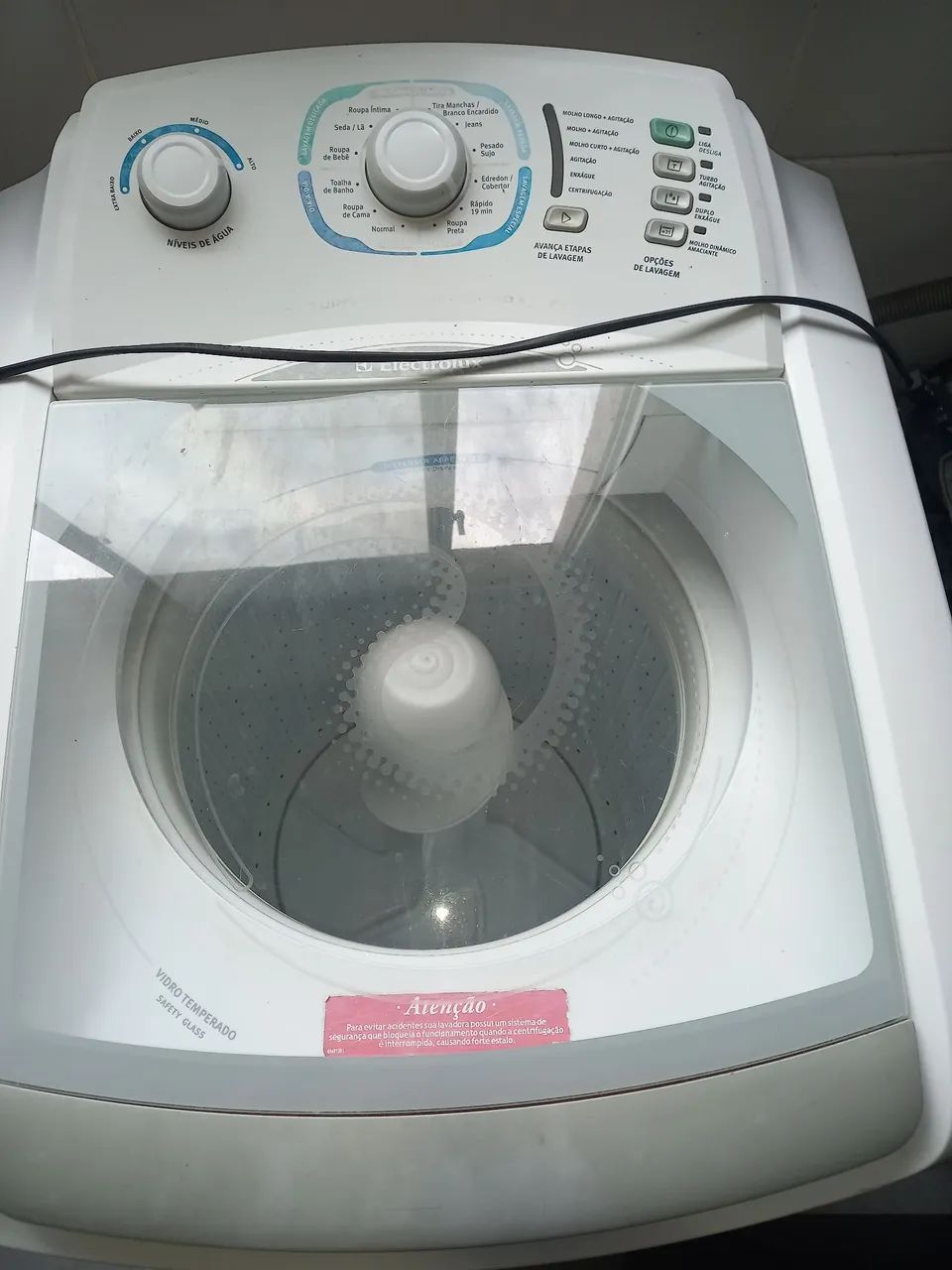 Vende-se máquina