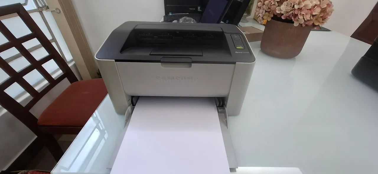 Impressora Samsung Xpress M 2020w usada.